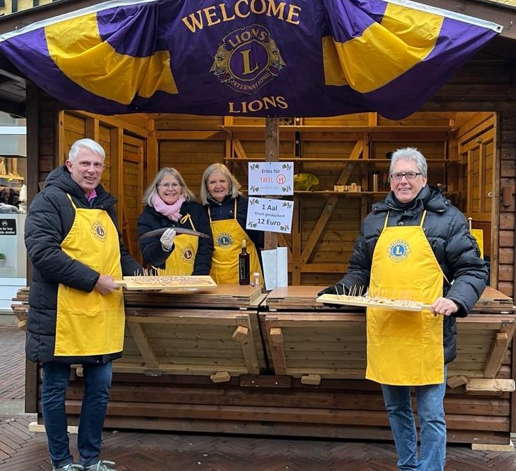 Aalverkauf auf dem Weihnachtsmarkt brachte über 3200 €!